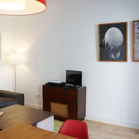 Two Bedroom Apt In Historic Location! Close To The River Lisbon Bagian luar foto