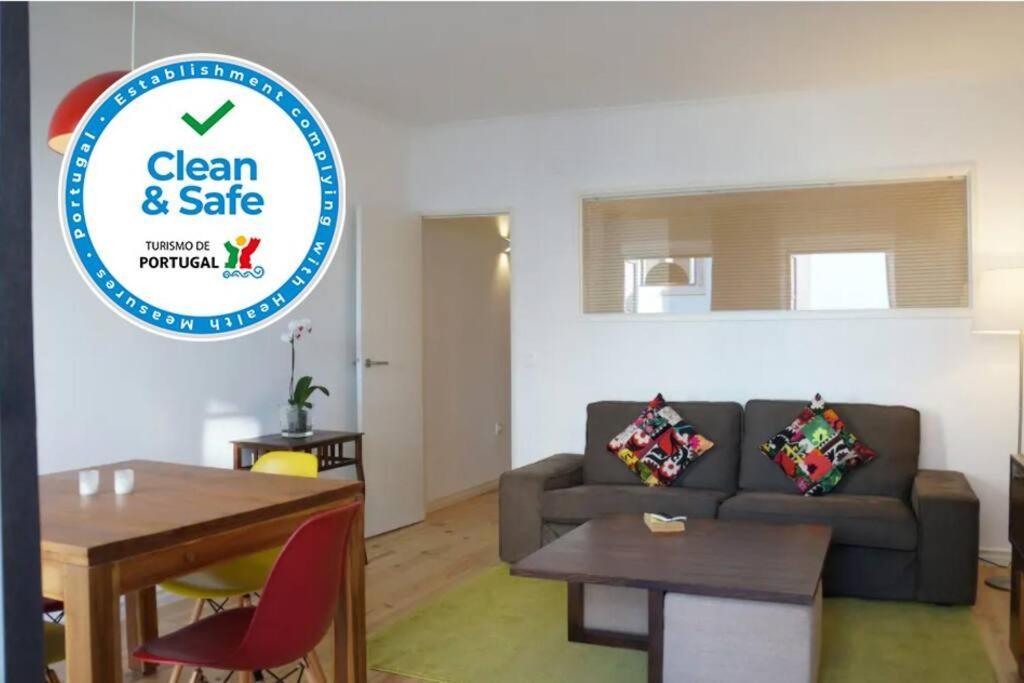 Two Bedroom Apt In Historic Location! Close To The River Lisbon Bagian luar foto